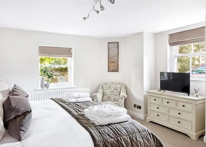 Entire Spacious - Apartament